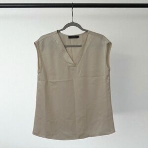 MiroL Ivory Sleeveless V-Neck Blouse Size S